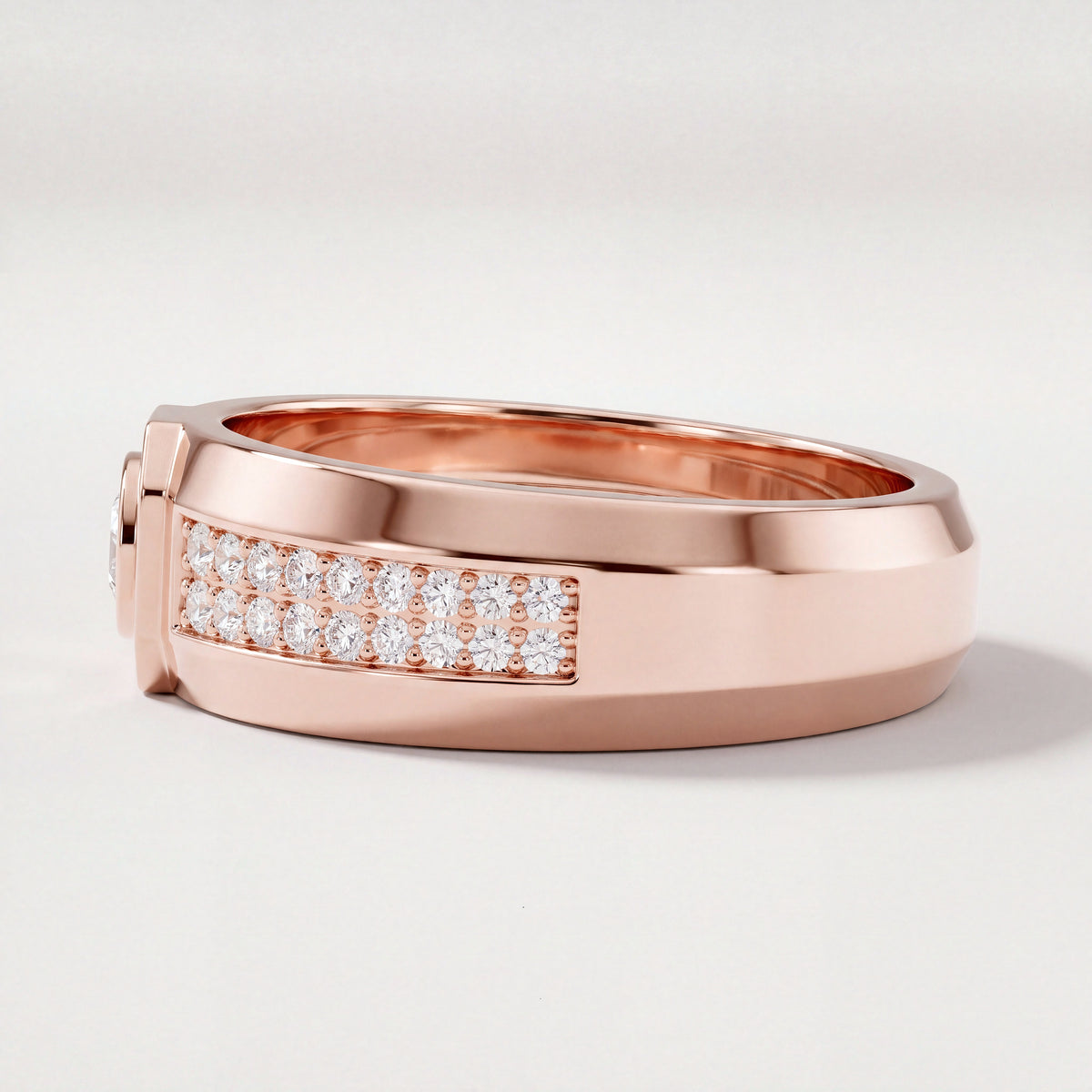 The Edgar Men's Ring - angle 3