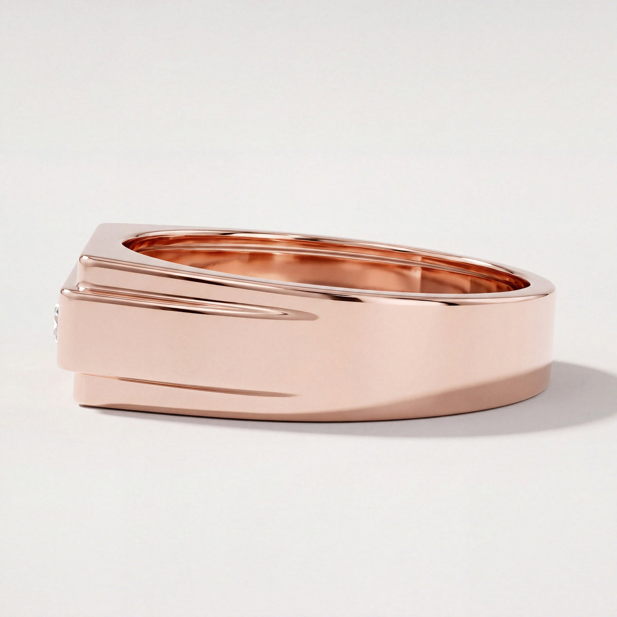 The Albert Men's Ring - angle 3